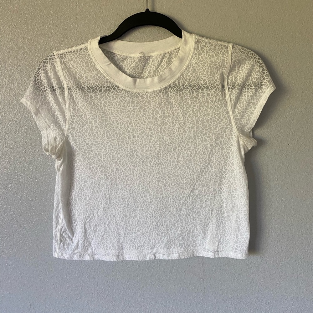 Lululemon workout top !